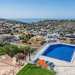 #233 Fox Trail By Holidays Daire *