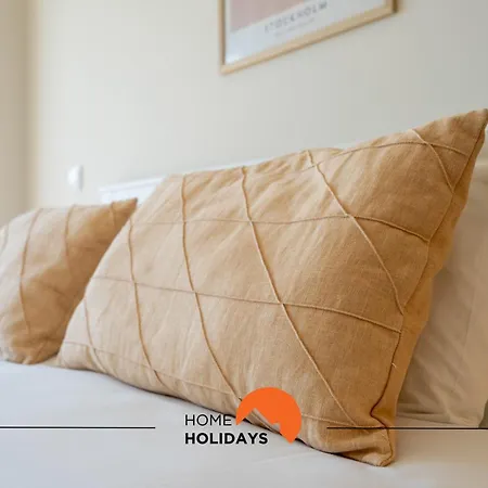 #233 Fox Trail By Holidays