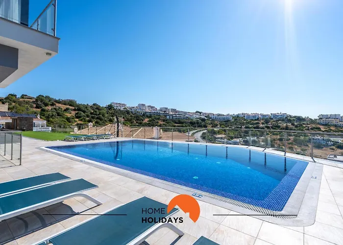 #233 Fox Trail By Holidays